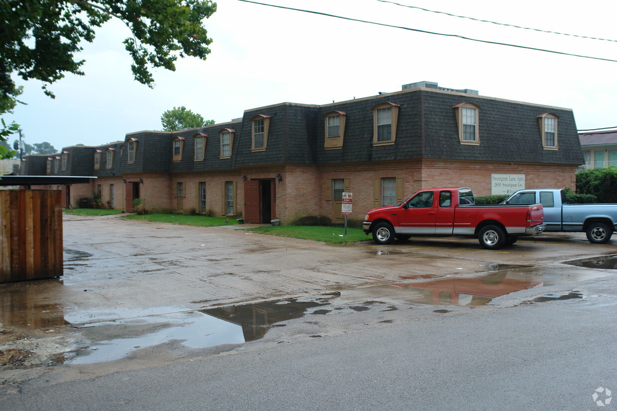 Building Photo - Sweetgum Apartments