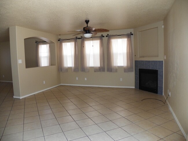 Foto del edificio - 1828 Chicoma Rd