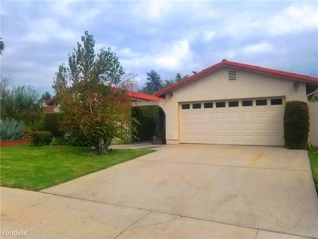 Primary Photo - 3 br, 2 bath House - 6564 Cleomoore Ave