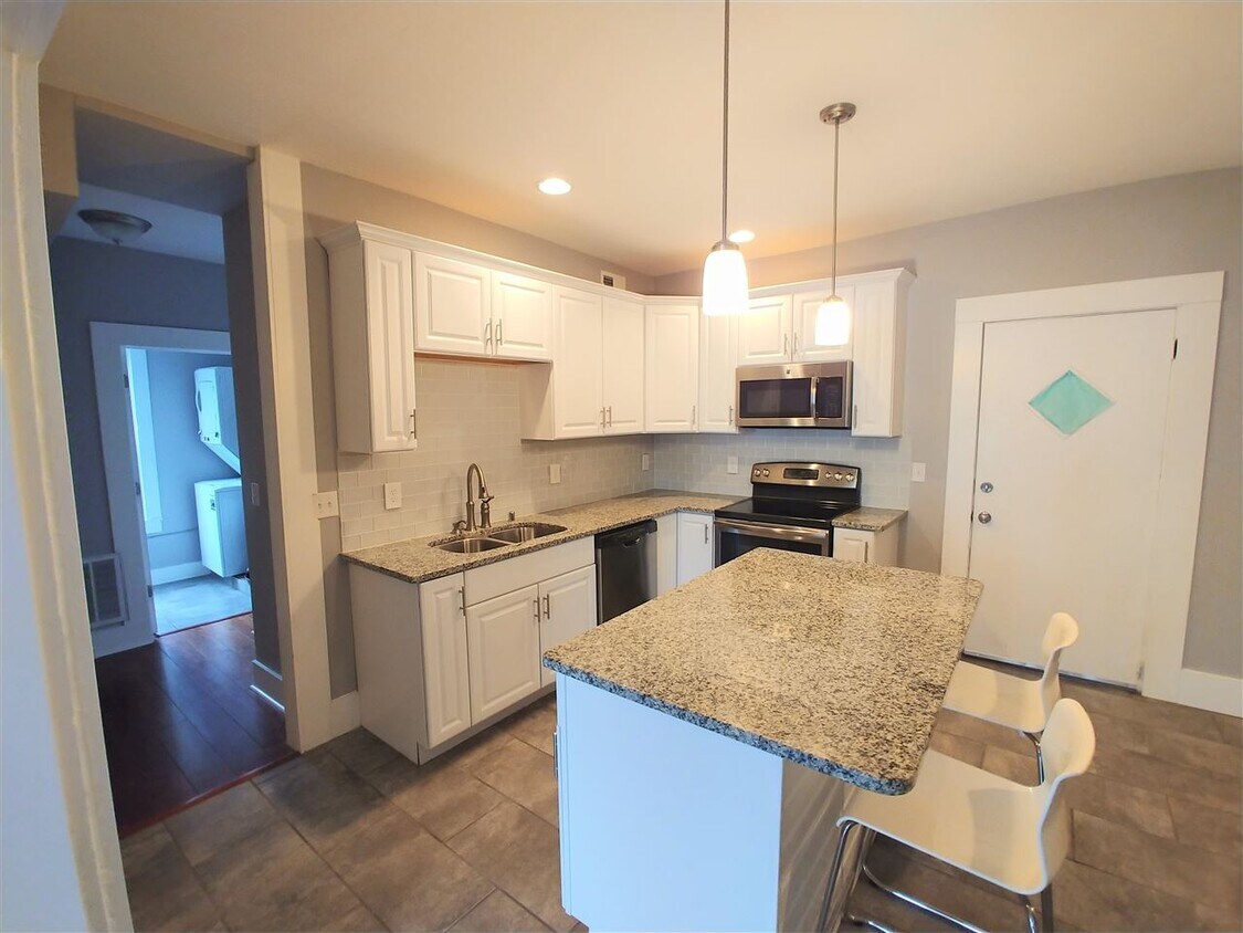Foto principal - 339 Fairfield Ave