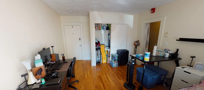 Building Photo - 388 Highland Ave