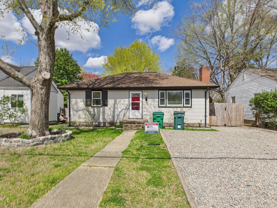 Primary Photo - 2306 Kent St