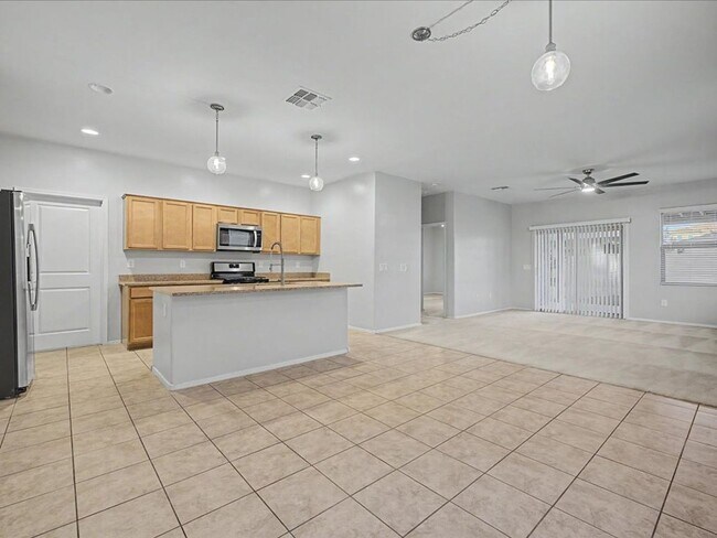 Foto del edificio - 2 Story 4 Bedroom 2.5 Bathroom