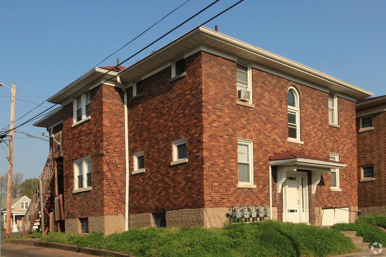 Building Photo - 689 Madelon Ct