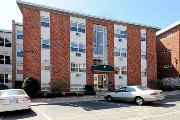 Building Photo - 9 Commonwealth Ct