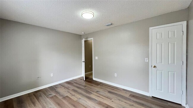 Foto del edificio - 3831 Cinnamon Fern Loop