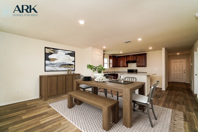 Foto del edificio - 819 Retama Pass