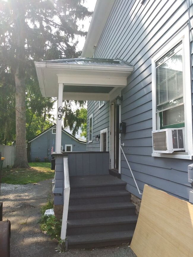 Building Photo - 67-69 Upton Pl