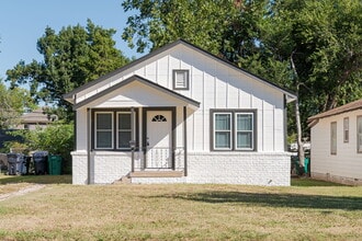 Building Photo - 1326 NW 91st St