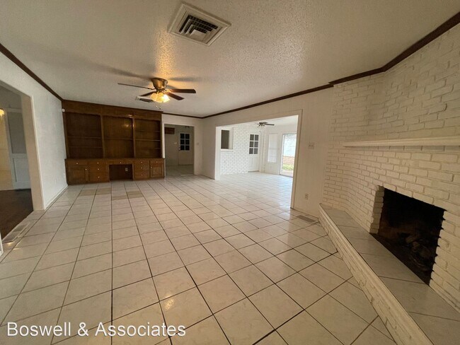 Building Photo - 3 br, 2 bath House - 2806 Lockheed Dr.