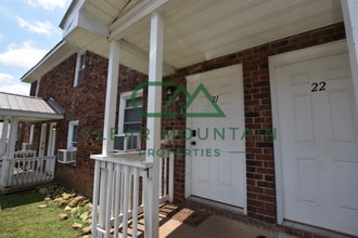Building Photo - 19 Dunbar Ct