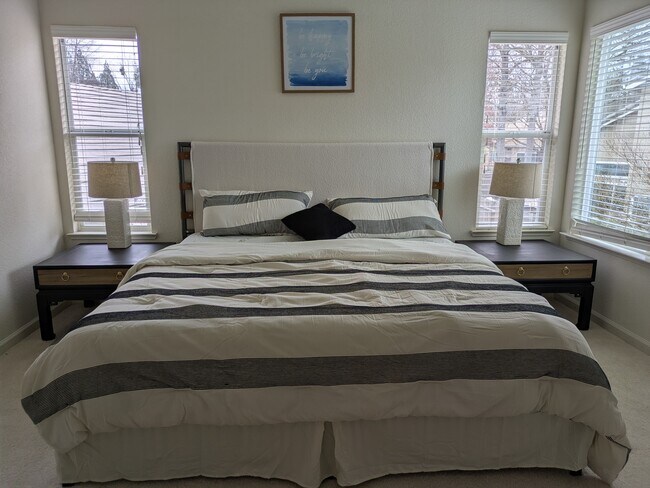 Foto del edificio - 105 Donegan Ct