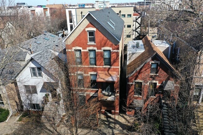 Building Photo - 2120 W Lyndale St