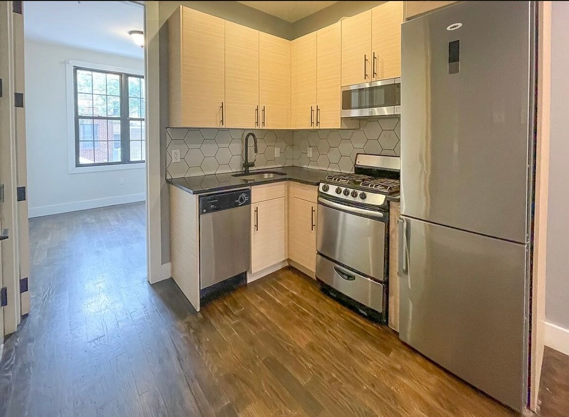 5438 Arnold Ave Unit 1R, Maspeth, NY 11378 Apartments in Maspeth, NY