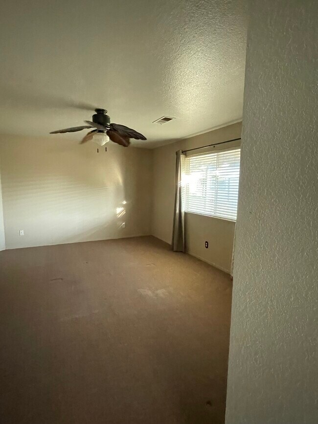 Foto del edificio - 12066 Idaho Ave