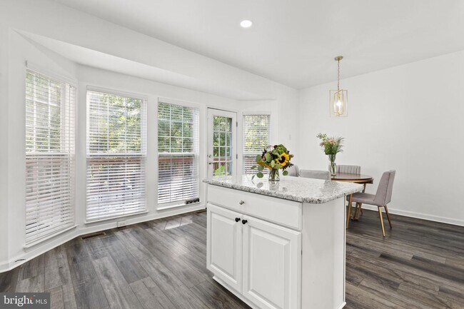 Building Photo - 3805 Shannons Green Way