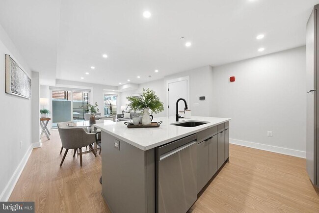 Building Photo - 2134 Wisconsin Ave NW