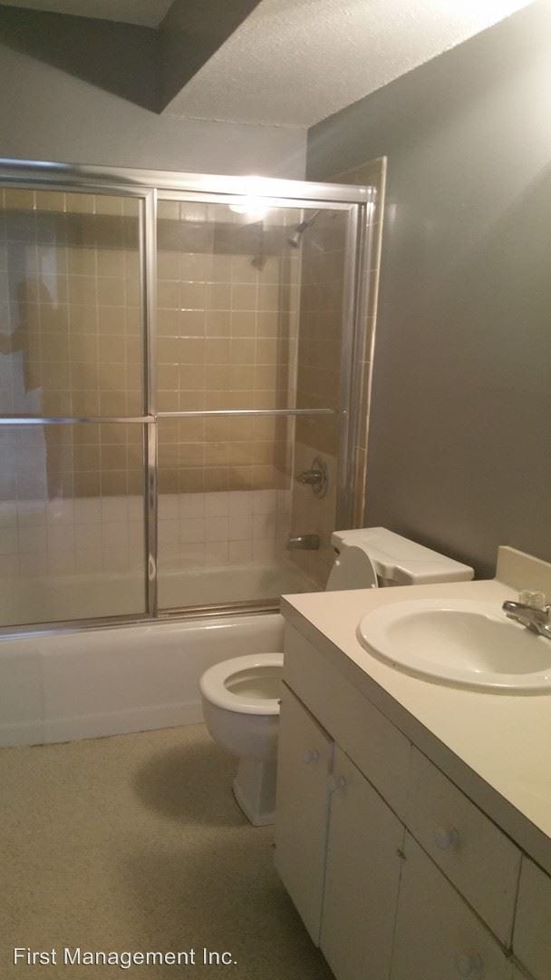 Building Photo - 2 br, 1 bath Apartment - 1002 W 24th St