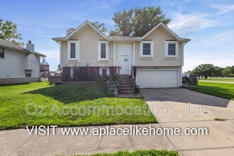 Building Photo - 204 Bedford St