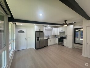 Building Photo - 1435 Kiner Ave