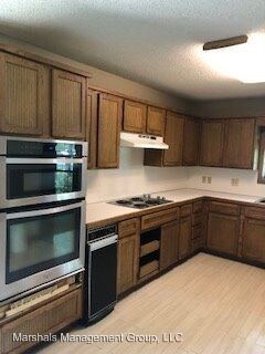 Building Photo - 4 br, 3.5 bath House - 9824 Wellington Way