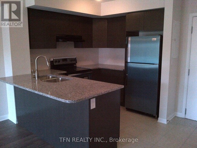 Building Photo - 70 Baycliffe Cres