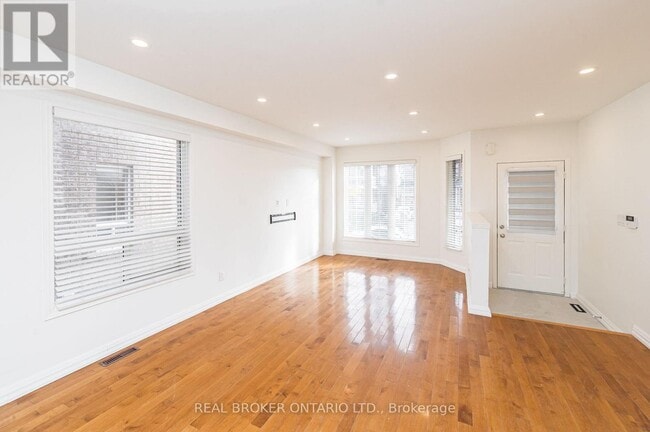 Building Photo - 25 Arundel Dr