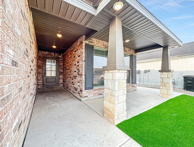 Building Photo - 1337 Masquerade Blvd