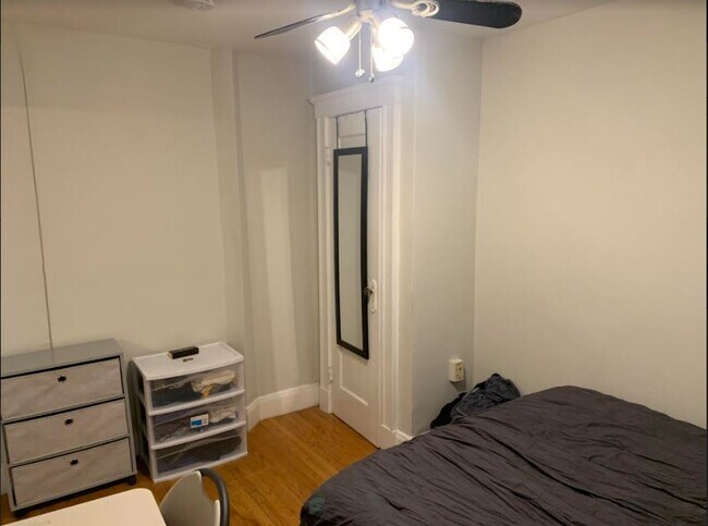 Foto del edificio - 220 Hanover St