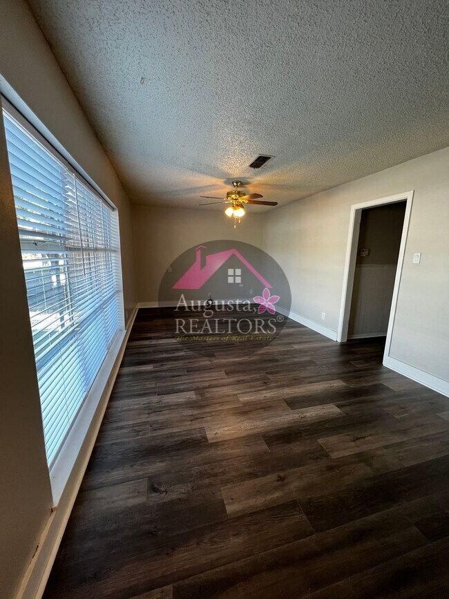 Foto del edificio - Charming 3 Bedroom 2 Bath Home in Abilene