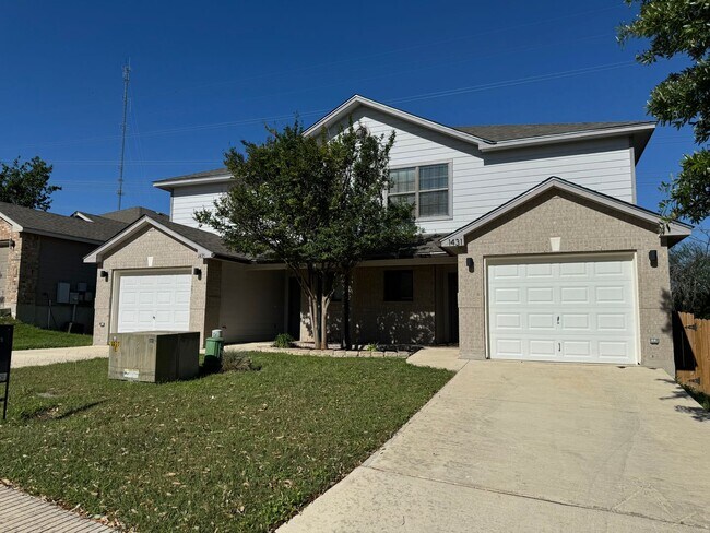 Building Photo - Welcome to this beautiful 3 bedroom, 2.5 b...