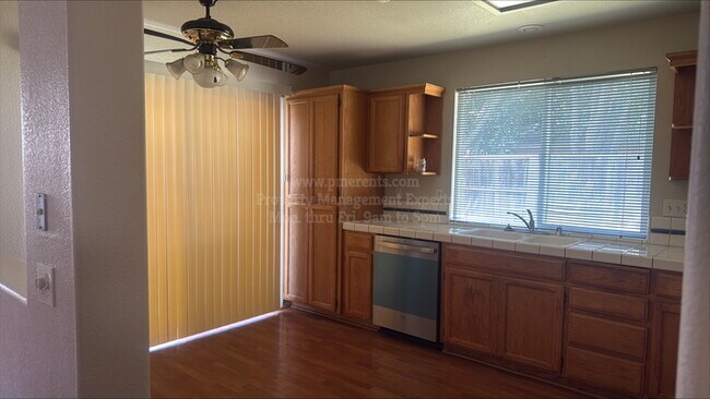 Foto del edificio - 3287 Amberfield Cir