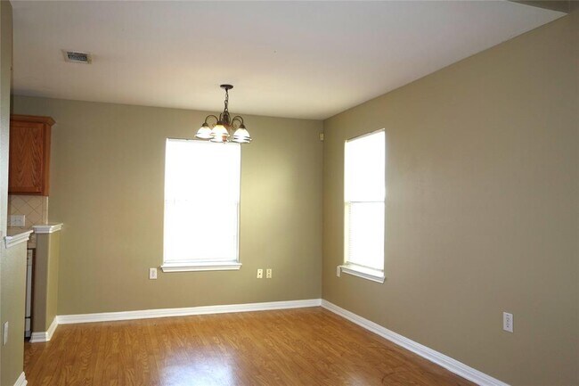 Foto del edificio - 6308 Perlita Dr