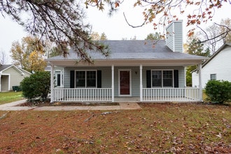 Building Photo - 2113 Tanglewood Rd