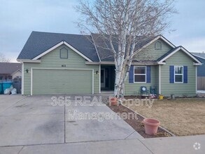 Building Photo - 611 Cornerstone Dr