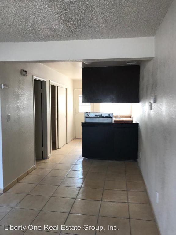 Foto principal - 131 Glenwood St
