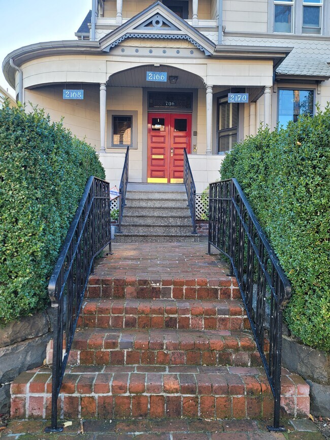 Foto del edificio - 2168 NW Flanders St