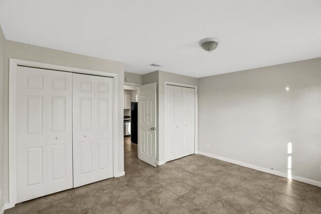 Building Photo - 7341 El Ocho Rd