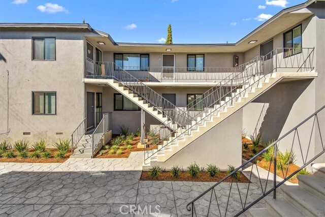 Building Photo - 2120 Manhattan Beach Blvd