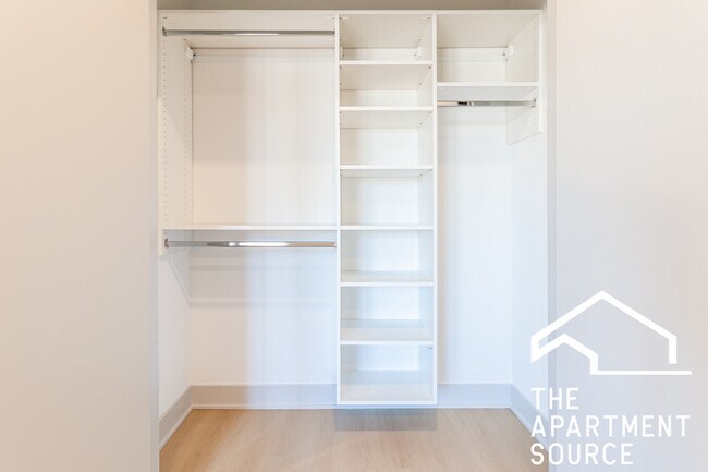 Foto del edificio - 4102 N Sheridan Rd