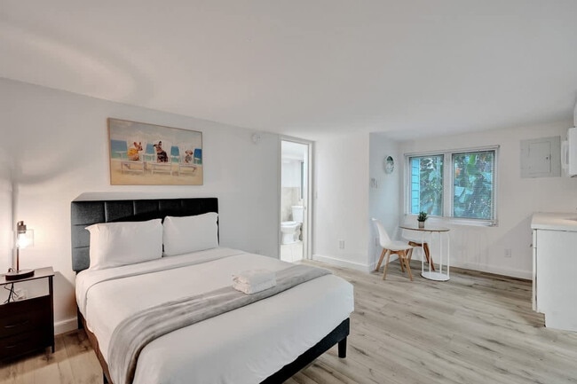 Building Photo - 1115 SW 4th St