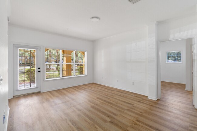 Building Photo - 3599 Conroy Rd