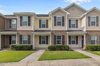 Building Photo - 405 Falls Cove