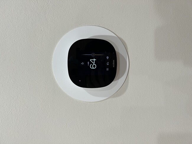 Building Photo - 2318 W Augusta Blvd