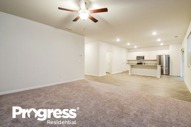Building Photo - 211 Hamilton Pointe Dr