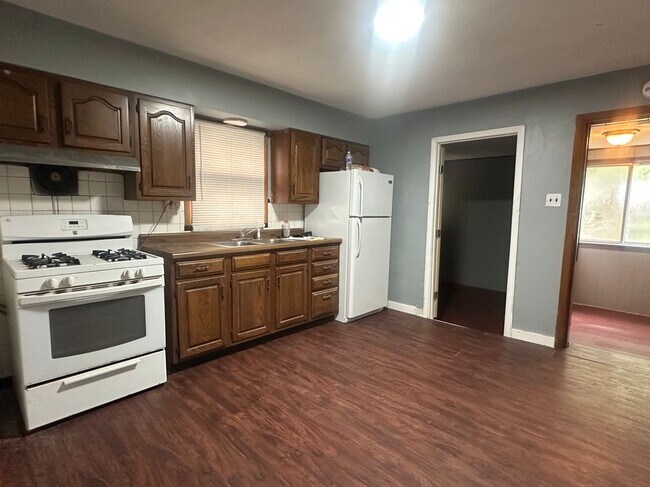 Foto del edificio - 9705 Winkler Dr