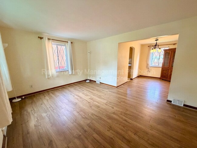 Photo - 1076 Thornwood Dr House