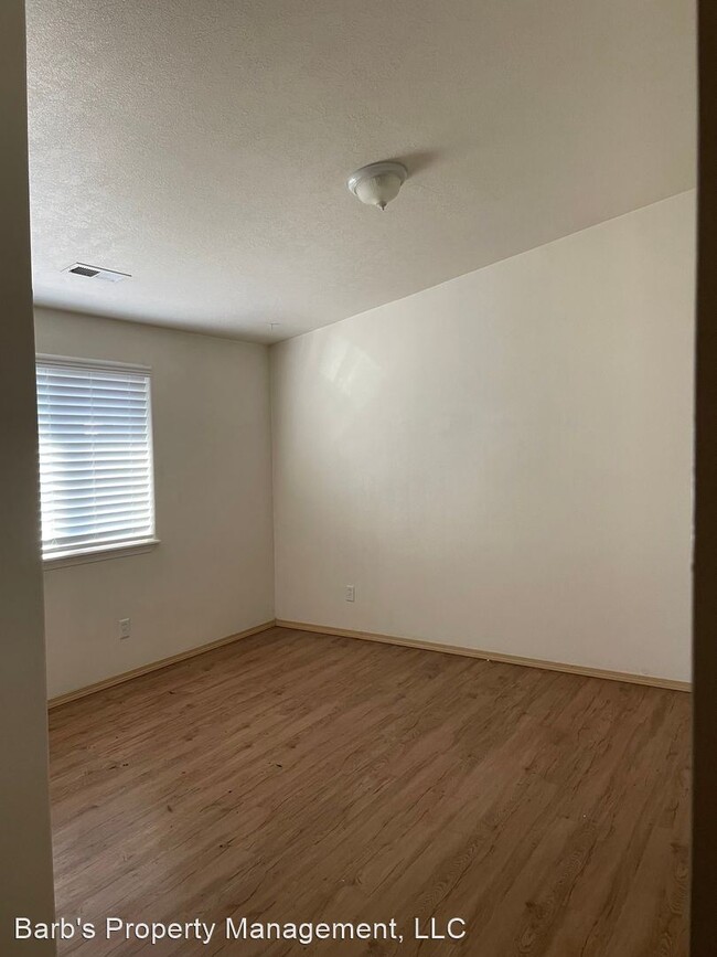 Building Photo - 3 br, 2 bath House - 2198 Janna Court