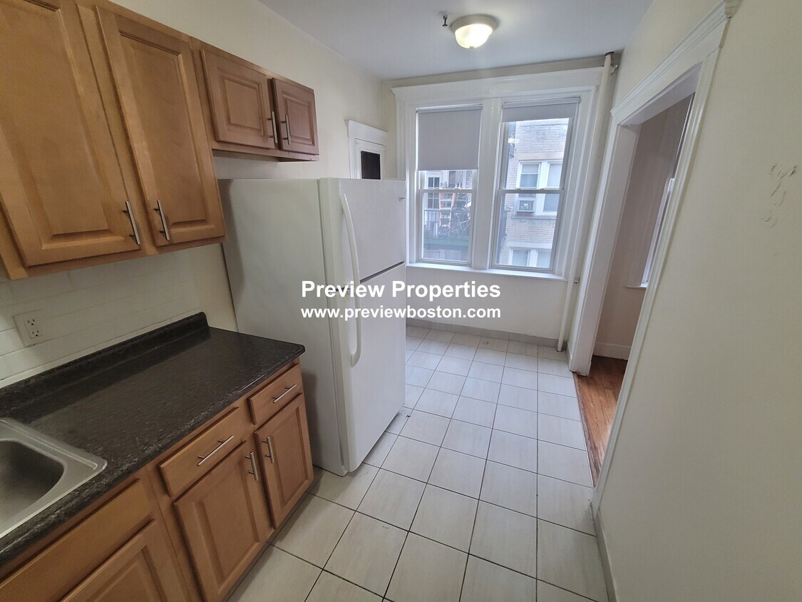 Primary Photo - 122 Washington St
