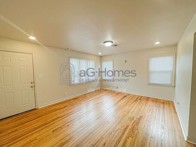 Foto del edificio - 1417 NW 95th St